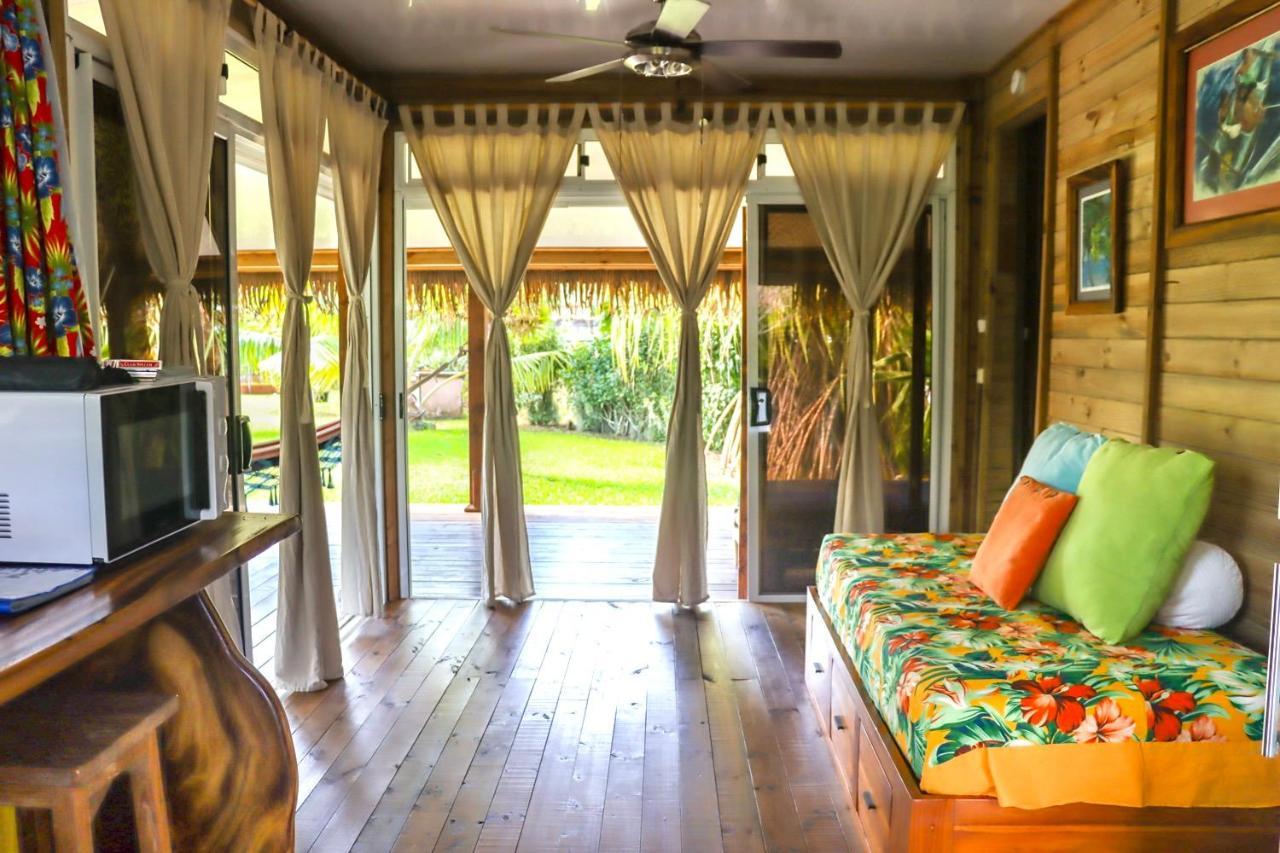Bungalow Bali Hai Fare Exterior photo